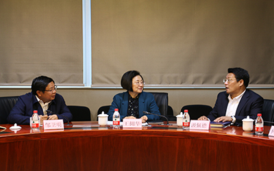 濟(jì)南市委常委、統(tǒng)戰(zhàn)部長(zhǎng)王擁華一行蒞臨泰豪調(diào)研考察