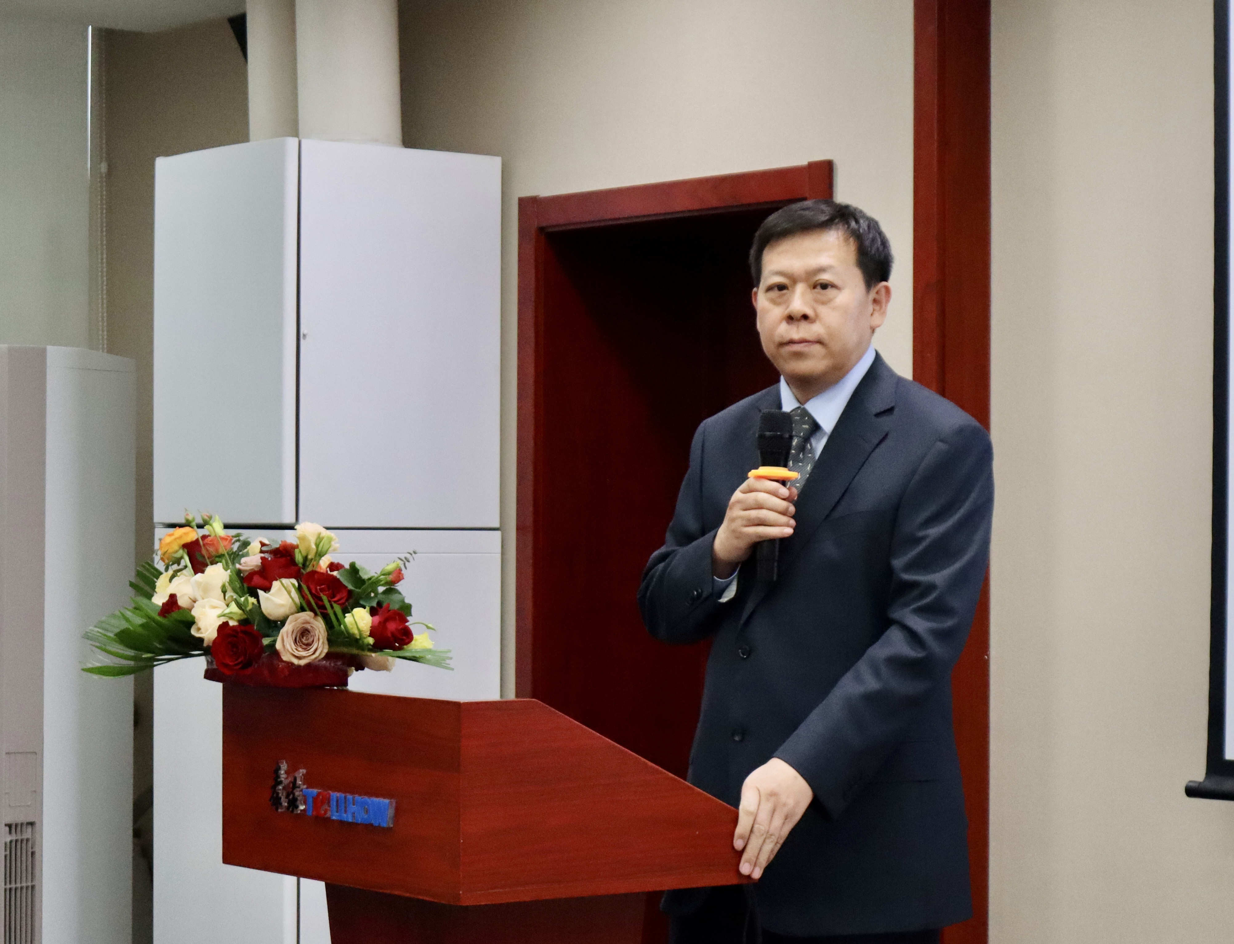 史總.jpg 史總.jpg